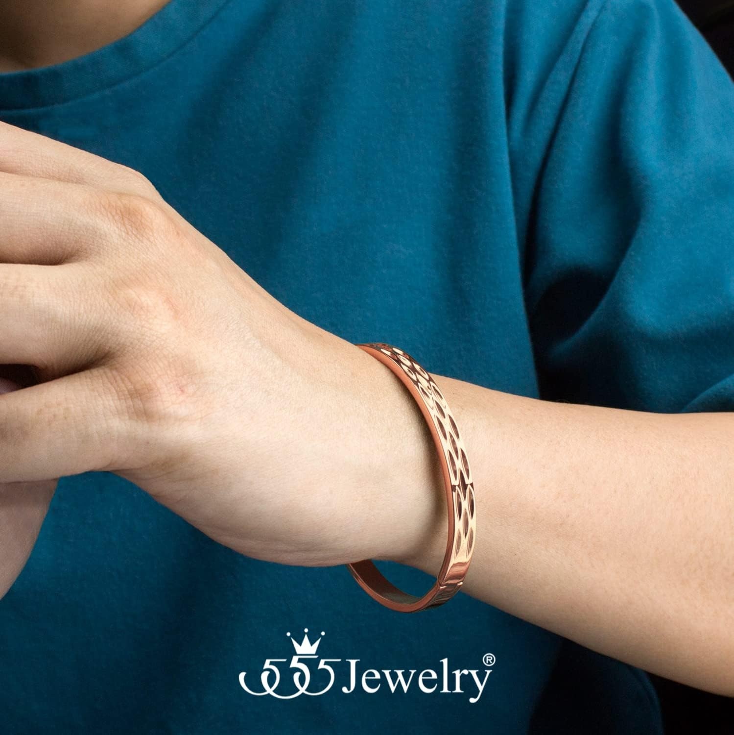 image:image555Jewelry Stainless Steel Hinged Shimmer Cut Cuff Bangle Bracelet for Women amp MenRose Gold